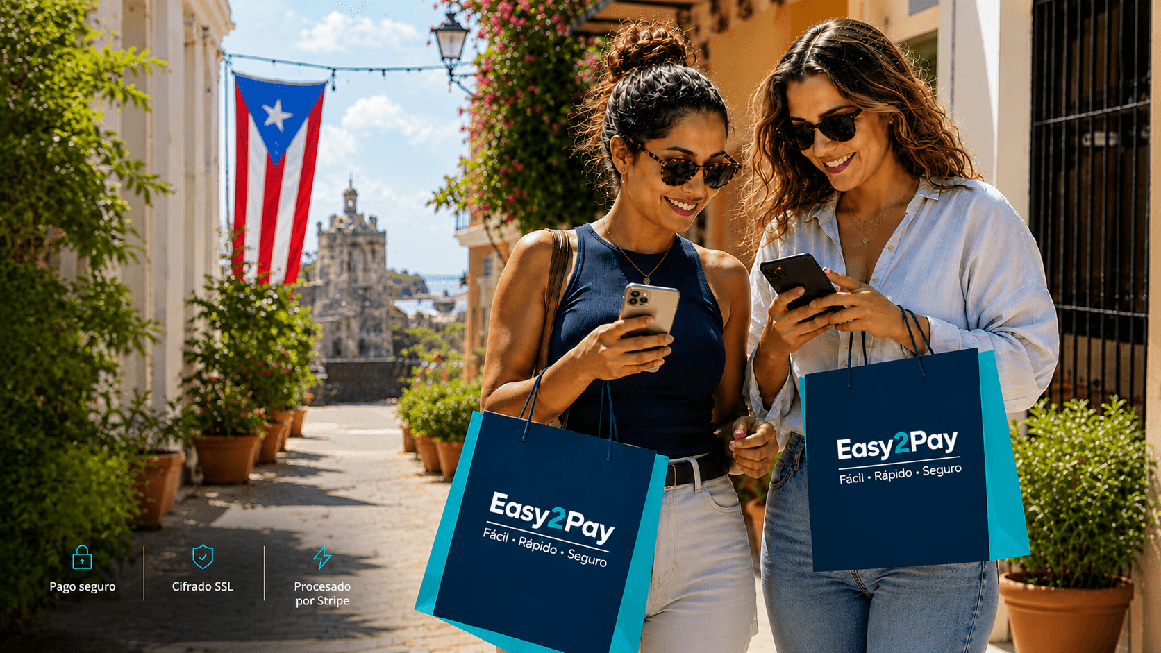 Dos mujeres con bolsas Easy2Pay usan sus móviles en una calle de Puerto Rico.